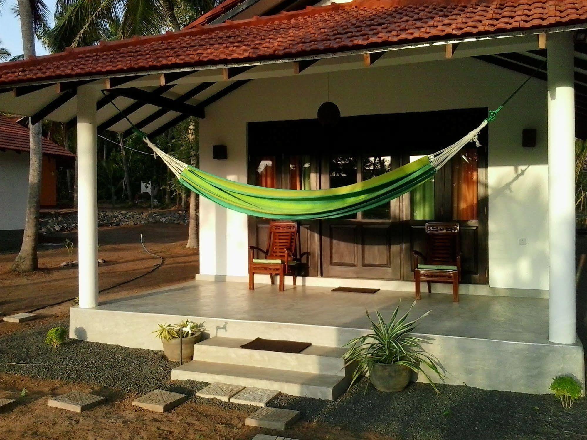 Chillenjoy Cabanas & Restaurant Tangalle Dış mekan fotoğraf