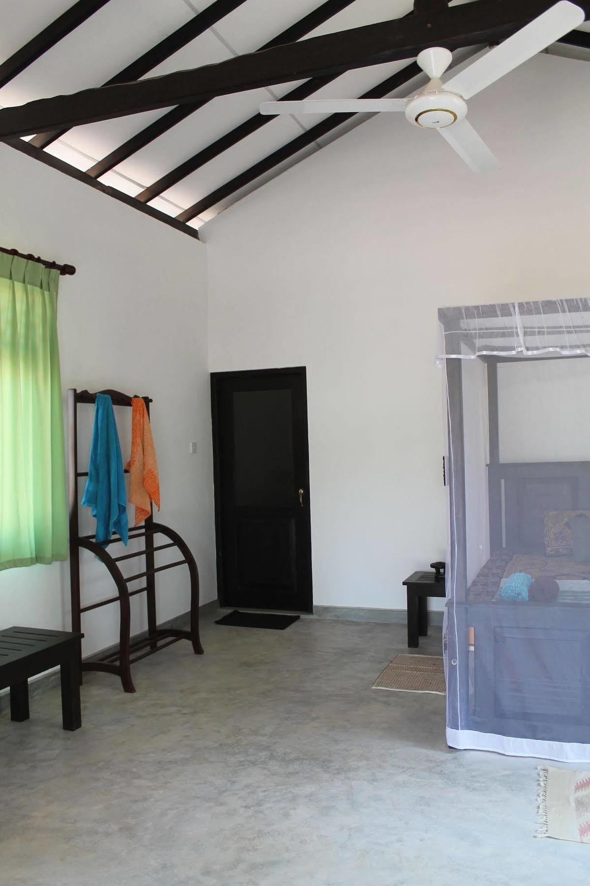 Chillenjoy Cabanas & Restaurant Tangalle Dış mekan fotoğraf